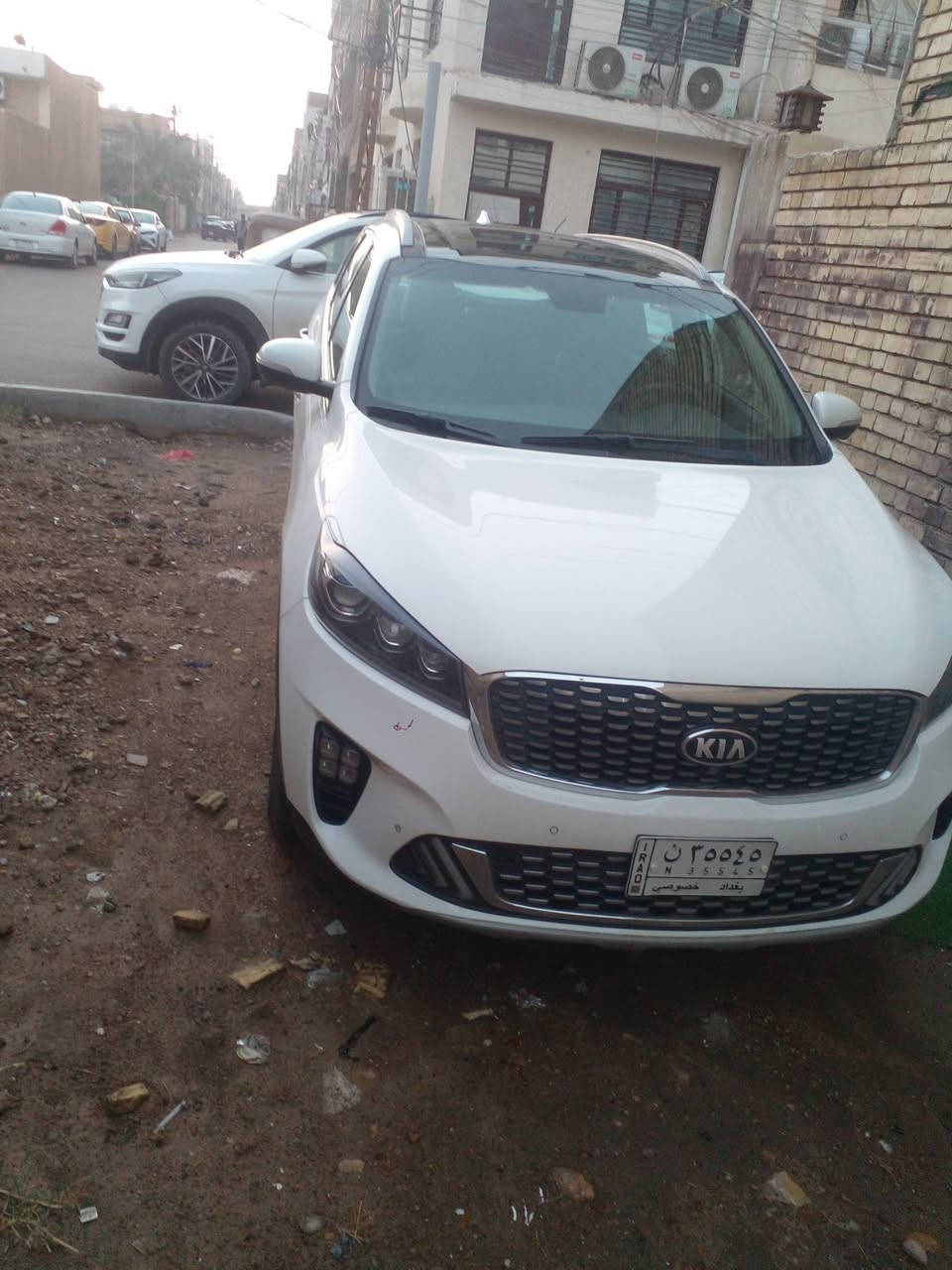 السلام عليكم عندي سورنتوو ٢٠ خليجي
٦سلندر  مكفو ول      وفوووولل 

رقم بغداد باسمي السعر ٢٦٠ 
مبايل ***********
