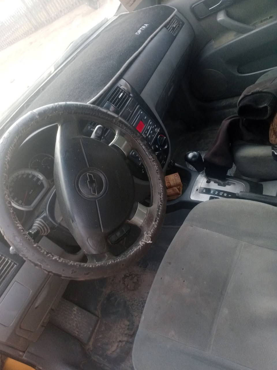 السلام عليكم عندي سياره اوبتره 2011 مال شركه العامه هيئه وغرامات صفر سعر 46 كتاب الشركه العامه اليوم جينا فضت ما عليها اي طلب ***********
