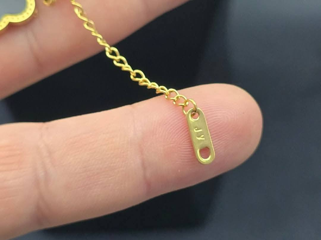 سوار طلاء ذهب اوربي  18 مختوم 
اريدة ب 25


**إذا كنت صاحب هذا الإعلان وتريد حذفه لأي سبب، رجاءا أرسل رسالة إلى الدعم الفني**