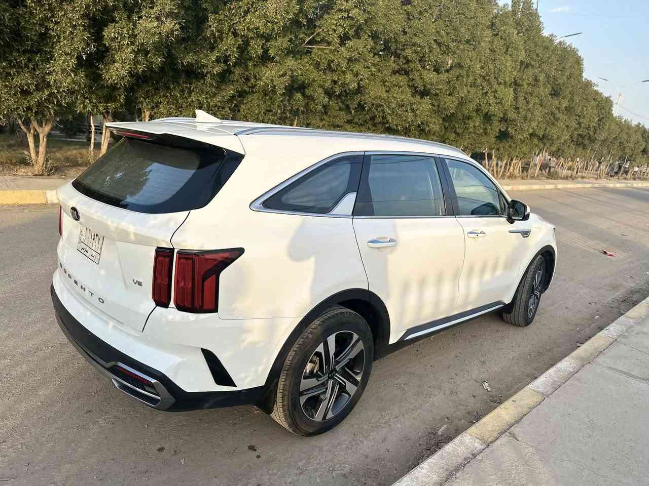 سلام عليكم سورنتو 2021 خليجي 
6 سلندر رقم واسط بيها صبغ شويه بجاملغ خلفي الايسر اثر شخط سياره جديده وجاهزه من كلشي تخم تاير توني شادلها 
ماشية 89 
🔹مواصفات فول عدا بنوراما 
🔹مري شفط +عند اقفال اوتو 
🔹اوتو لايت زينون 
🔹بصمة 
🔹ترحيب عند اقتراب 
🔹تشغيل عن بعد 
🔹مري شفط 
🔹داخل لونين  
🔹7راكب 
🔹كشنات كهربائي قلاب 
🔹تبريد بيانو شاشة 3قطع مركزي 
🔹اشاير بل مري 
🔹شاحن واير ليس 
🔹منافذ طاقة خلفية امامية 
🔹أنار محيطية مخفية 7 الوان 
🔹لايت زنون +كشافات  
🔹نضام نزول وصعود منحدرات 
🔹مود درايف 
🔹شاشة كار بلي +كامرة دوارة 
🔹حساسات خلفي +امامية
🔹مثبت سرعة 
🔹5 ويل كب
صندوق كهربا 
الاستفسار واتس اب ***********
