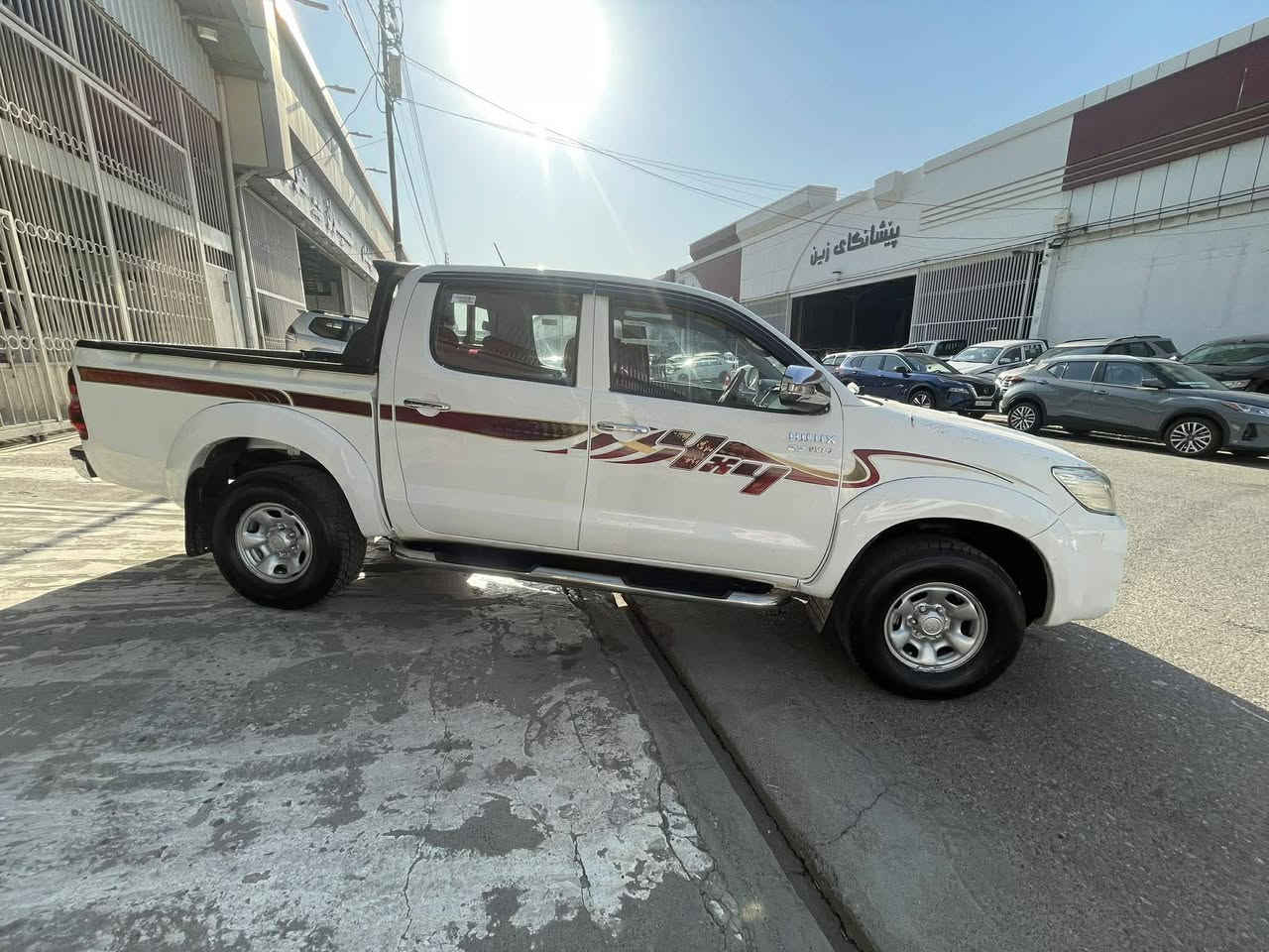 هایلۆکس 2012 پارجەرەش
  سنەوەی  2029
***********

ئـەگەر سەیارەکەت دەفرۆشیت نامە بنێرە با بلاوی کەینەوە لۆت
