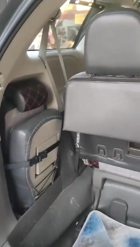 2017LE 
رقم دهوك 
ماشيه 139m 
كير محرك شرط 
4 الإطارات جديد 
سعر مناسب 
***********

