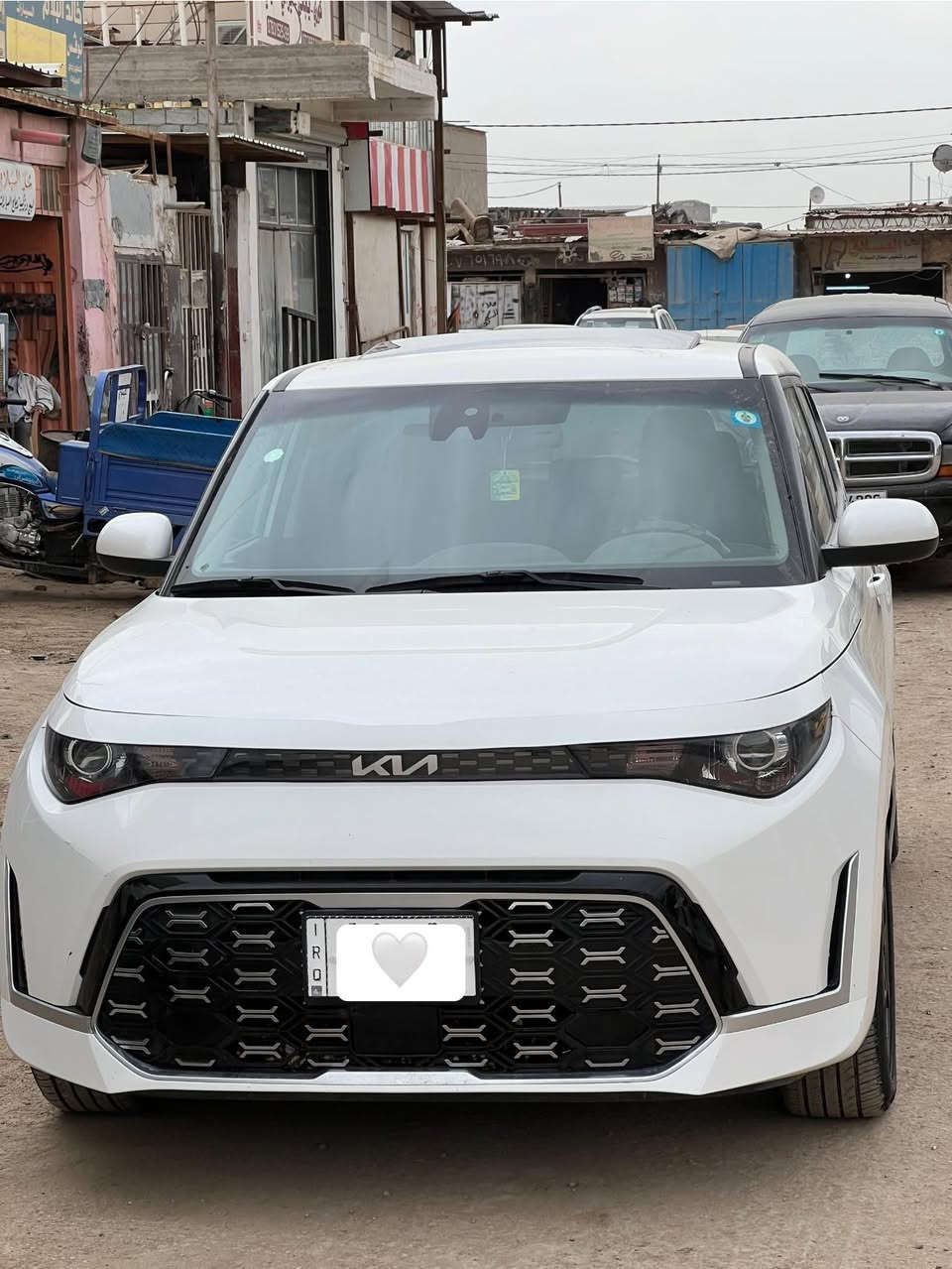 سلام عليكم كيا صول دخول جديد  موديل 2023 رقم  قادسيه سياره فول واحد عله واحد بصمه شاشه رادار امامي خلفي  حادث خفيف جاملغ امامي ايسر من بره بدون داخل  والباقي كفاله عامه   بعد بيها هواي مواصفات مامذكوره استفسار اكثر  اتصال عله الرقم *********** السعر 168 وبيها مجال
