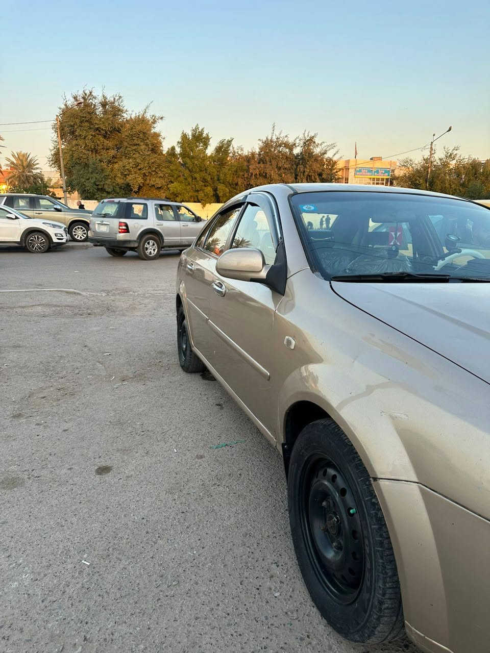 سلام عليكم فورنزة 2006
السيارة مصبوغة احزام ضربتهة جاملغ خلف السايق بارد
السعر 63 وبيهة مجال العنوان بغداد الحرية ***********
