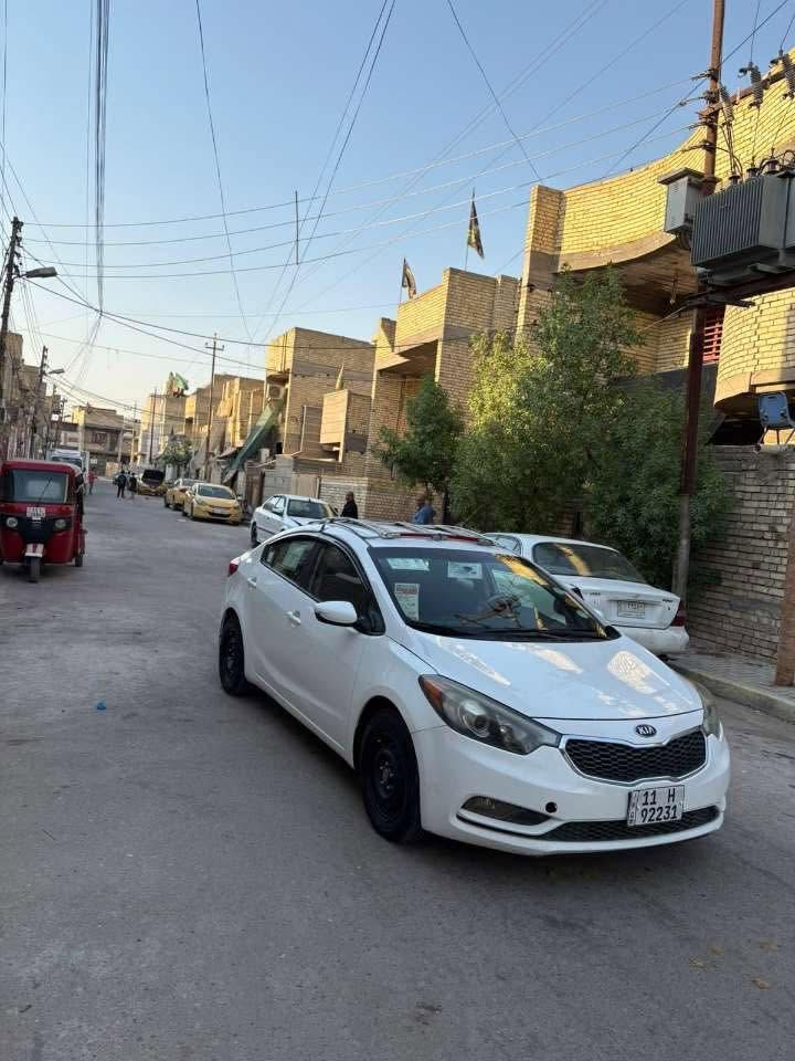 يا الله🪬

سلام عليكم فورتي للبيع موديل 2016🚦

دوانز ماكو مانزين عادي⛽️
ماشيه 118 فقط حقيقي
وارد امريكي حادثها منشور 🥷🏻
مانع نزلاع ثلاث انضمه قياده 🚥
شاشه كامره 🚧
تحكم ستيرن جهتين🚏
مواصفات نص فول 
نضمام ايكو
مكينه1800 دوش 🗽
كير AT
كير مكينه خير من الله 
مواصفات نص فول 
تخم تاير جديد 
صدر امامي خلفي🥷🏻
صدر جديد سياره خير من الله 
تبريد ثلج 🥶
موقع بغداد الرصافه 🛫🪬

🗿***********🏛️
