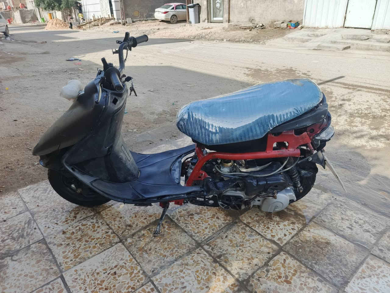 دراجه نوع فراشه شغاله للاخير عوزها كفرات بريكها تخفيف عوزه دسكات   مكينه لا تبخير ولا دخان بوشه وبستم ولفات كله جديد مكاني بابل ابي غرق سعرها ١٢٥ وبيها محال لشراي 
*********** واتساب او موجود ع الفيس
