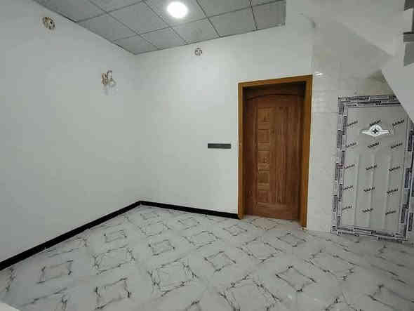 المساحه 50 متر بيت نضيف جديد 

يحتوي

غرفه +صاله +مطبخ+صحيات+مكشوفه +

الموقع ::نجف  شارع الصب عمود 321

سعر الايجار 💵#سعر200💸 الف قفل قفل

لايوجد مساحات أخرى لليجار ❎

#كل_شهر_بشهره***********
