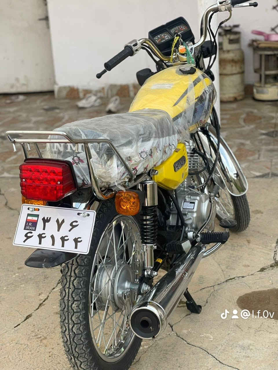 سلام عليكم دراجه جديده تعميره عمرته على ايدي دراجه بحالت السحك خير من الله كلك للبيع شراي تعال خاص


**إذا كنت صاحب هذا الإعلان وتريد حذفه لأي سبب، رجاءا أرسل رسالة إلى الدعم الفني**