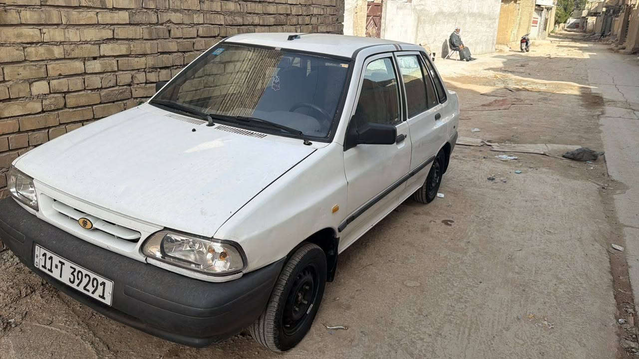 السلام عليكم سايبة 2012 للبيع بأسمي رقم بغداد لشراي يتصل ويدلل 42 رقمي ***********
