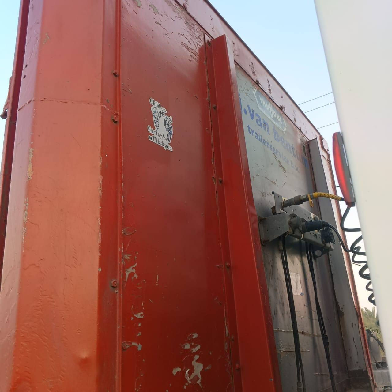 سلام عليكم
للبيع عربان اوربيه كهربائيات جاهزة  جوبلسات دسك بريك 
تايرات نص عمر مكان واسط السعر 40 وبيه مجال ***********
