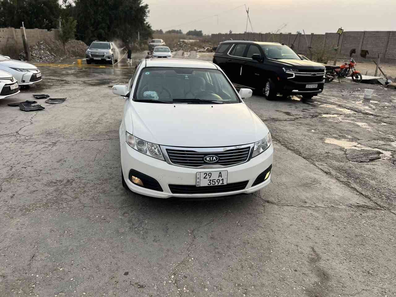 اوبتما موديل 2009 رقم واسط انكليزي سيارة جاهزه مكينة كير حداديه تدفئه تبريد تخم تاير مواصفات السيارة فتحه كشنات جلد  مكينه 2700 مال حديث السياره بيهة صبغ صفحه وقماره بدون لاكلبه ولاتجيه  بس صبغ مكان السيارة واسط الكوت  السعر 98 وبيهة مجال  ***********
