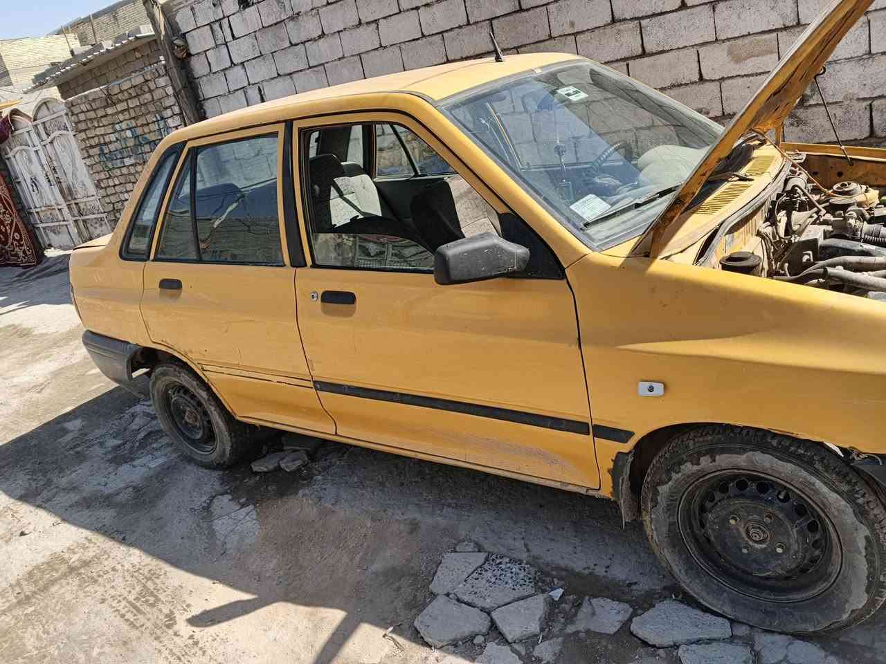 *********** موديل 14 سياره مصفره سعرها مناسب بلاديه
