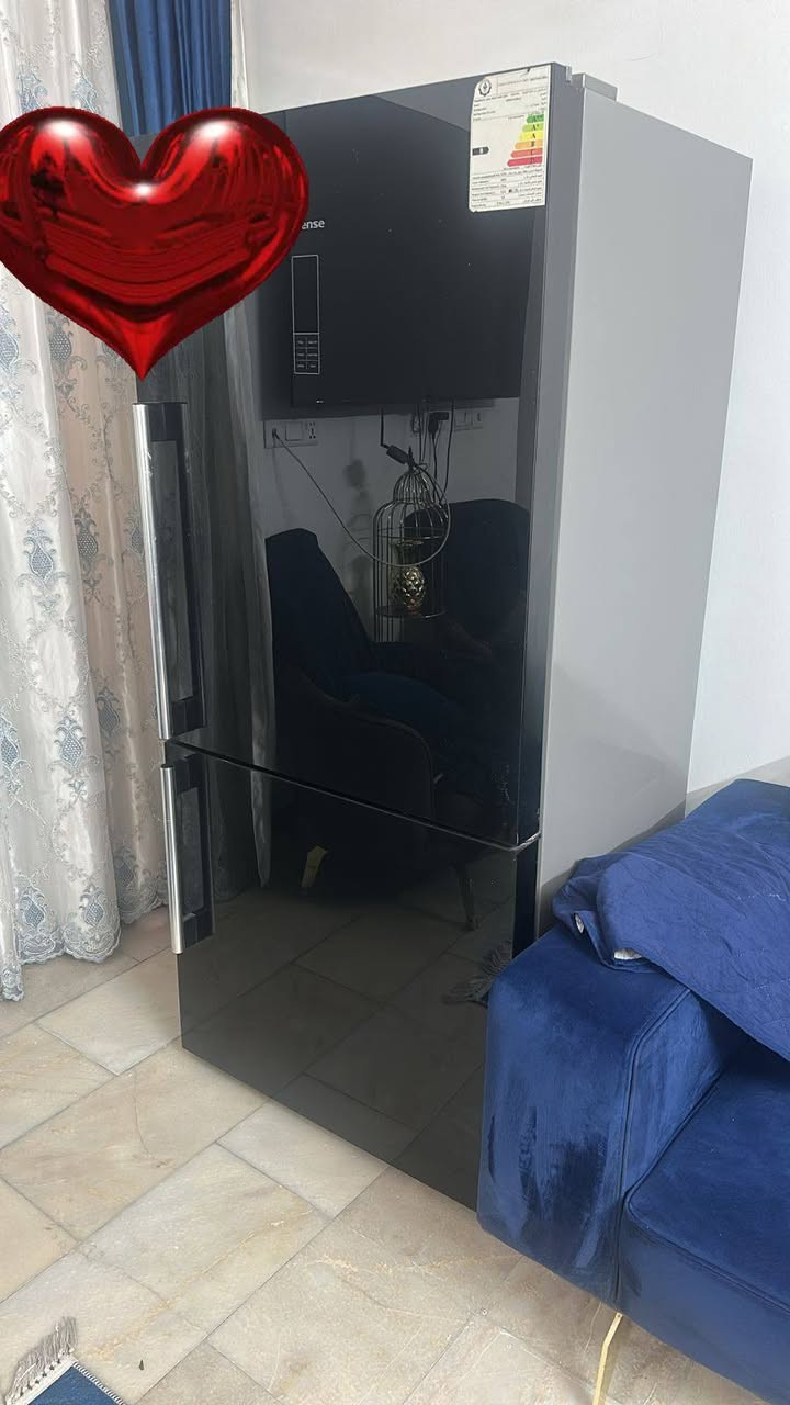 السلام عليكم... تخم تركي للبيع درجه اولى ابو السرير ستل استيل من مول المختار ماخذي قبل فتره بسيطه جدا  وثلاجه نوع هاينزيز كبيره جدا وبنفس الوقت هيه مجمده... السعر التخم ب ٧٠٠ الف والثلاجه ب ٥٠٠ الف دينار مكان الاثاث السيديه قرب هبي هوم... رقم الاتصال ***********
