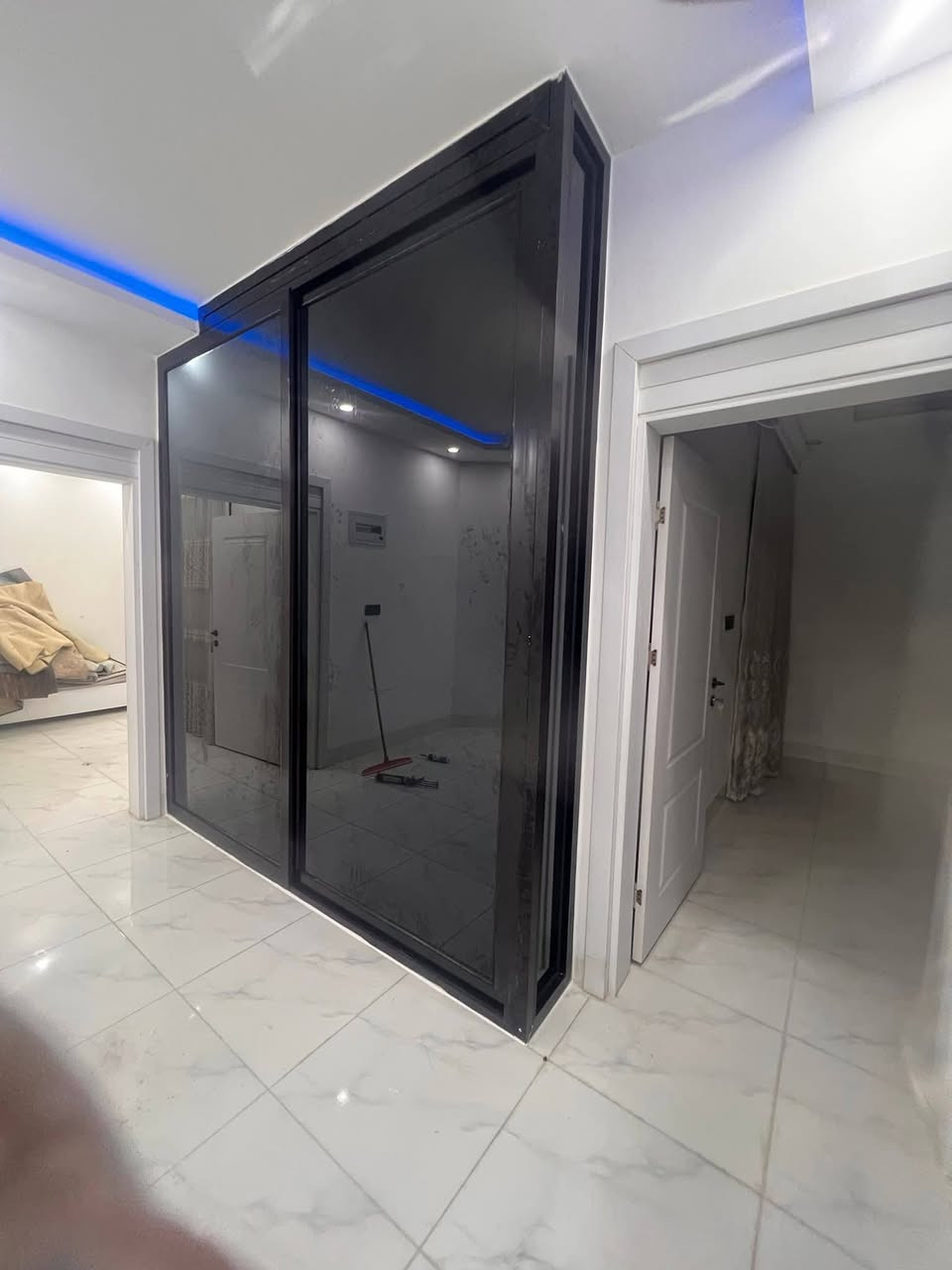 معمل أحمد للحدادة والألمنيوم والـ PVC
​ثلاثة تخصصات... جودة واحدة!
​🔨 حدادة: متانة وأمان.
​✨ ألمنيوم: عزل وجمالية.
​🛡️ PVC: اقتصاد وعزل فائق.
​جهّز بيتك بأفضل الخامات والأسعار.
معمل أحمد... ثقة تُبنى!
​للتواصل والاستفسار:عبر الاتصال او الواتس اب [***********
‏‪***********‬‏
