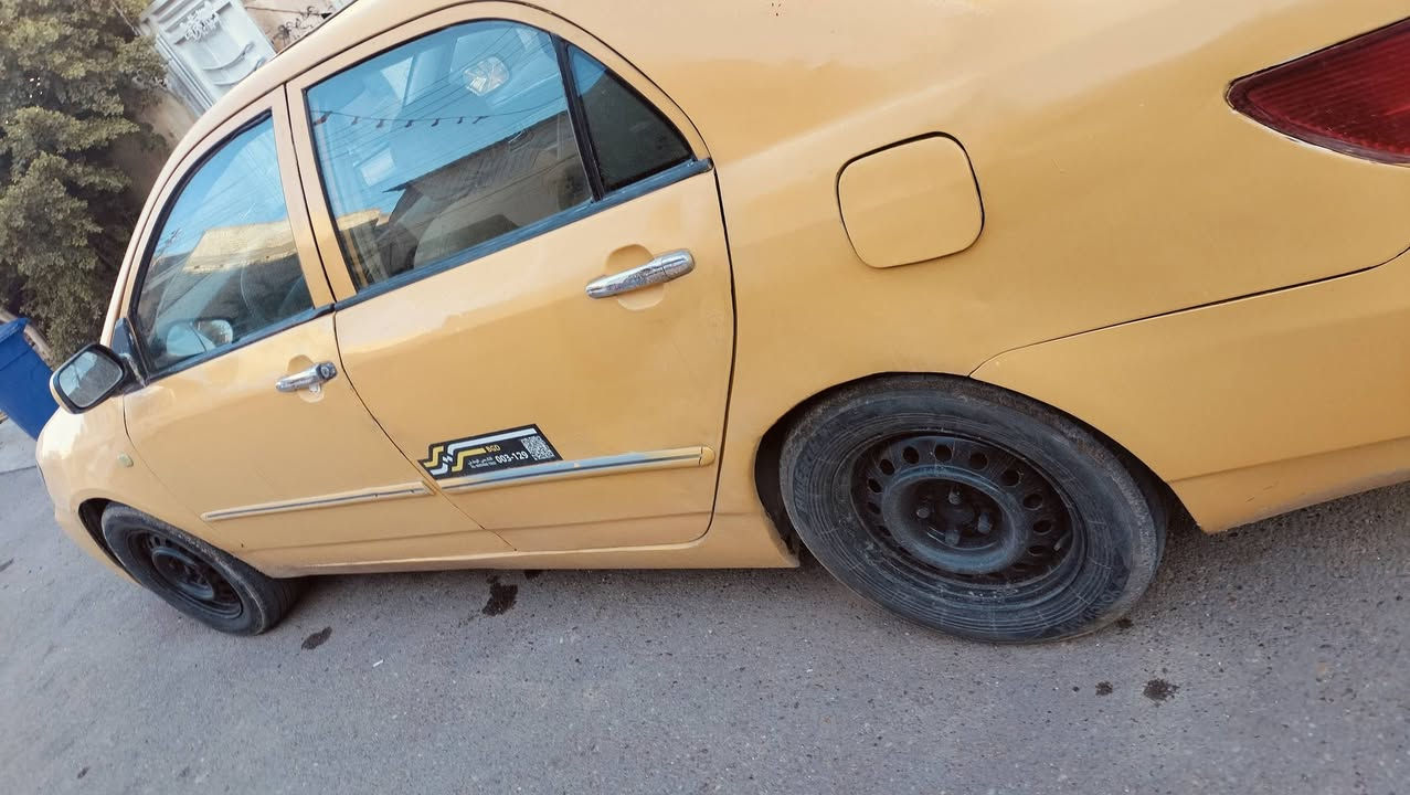 سلام عليكم بي وايدي موديل 11 اف مكينه كير  عادي لأنسر. حاويه سياره تخم تاير جديد بيها طخه جاملغ خلفي. سنويه 27 تحويل ثاني يوم مصفره هيىه. بيها رشات صبغ رقم بغداد سعر 45 العنوان بغداد حي جهاد ***********
