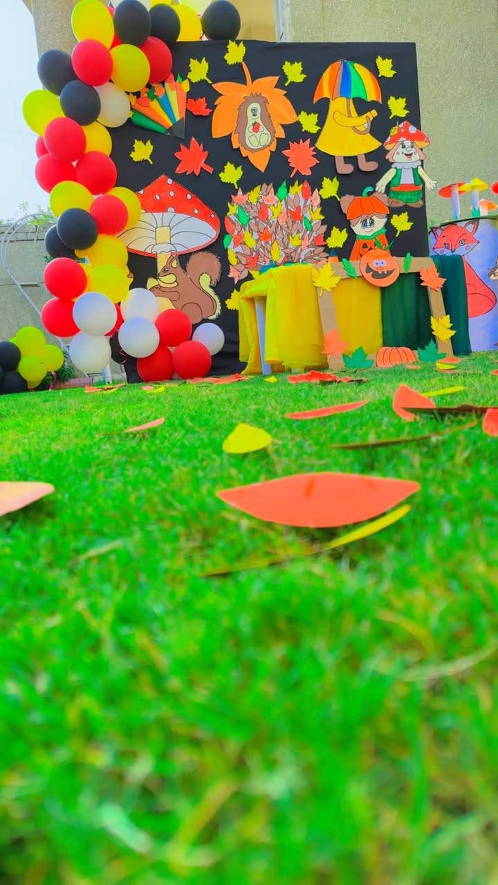 �📚 إعلان افتتاح الموسم الصيفي التعليمي والترفيهي 📚🌞

تُعلن إدارة روضة مينا عن افتتاح الموسم الصيفي لطلبة المرحلة الابتدائية من الصف الأول إلى الصف السادس الابتدائي، ضمن برنامج متكامل يجمع بين التعليم، الترفيه، وتنمية المهارات بإشراف كادر تعليمي متميز.

✨ يتضمن البرنامج:
✅ مراجعة وتقوية لجميع المواد الدراسية.
✅ تهيئة الطلبة للعام الدراسي الجديد.
✅ كراسات خاصة لتعليم وتحسين الخط العربي ومتابعة مستمرة لتطوير مهارات الكتابة.
✅ أنشطة تعليمية وثقافية متنوعة.
✅ فعاليات وألعاب ونشاطات ترفيهية ممتعة تناسب مختلف الأعمار وتمنح الأطفال أوقاتًا مليئة بالمرح والفائدة.
✅ الموسم الصيفي يشمل المسبح لجميع المراحل الدراسية.
✅ بالاضافة الى سفرات ترفيهية

📢 اهتمام خاص بطلبة السادس الابتدائي
🔹 برنامج دراسي مكثف ومنظم.
🔹 مراجعة شاملة للمواد الأساسية.
🔹 متابعة يومية واستعداد مبكر للعام الدراسي المهم.

🌟 اجعلوا عطلة أبنائكم فرصة للتعلم والمرح معًا 🌟

📞 للاستفسار والتسجيل:
***********
***********

🎓 صيف مليء بالعلم والمرح والنجاح بانتظار أبنائكم. 🏊‍♂️📖🎨
