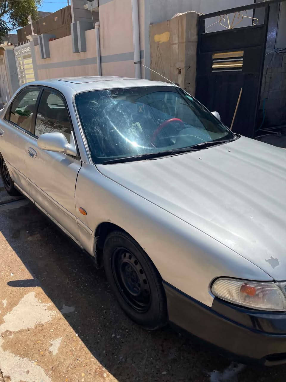 السلام عليكم للبيع مازدا فاصوليا626  مديل 93 سياره جاهزه دفتر بانزين  بدون ضربه او حادث فقط صبغ للجماليه *********** غير متواجد عل فيسبوك
