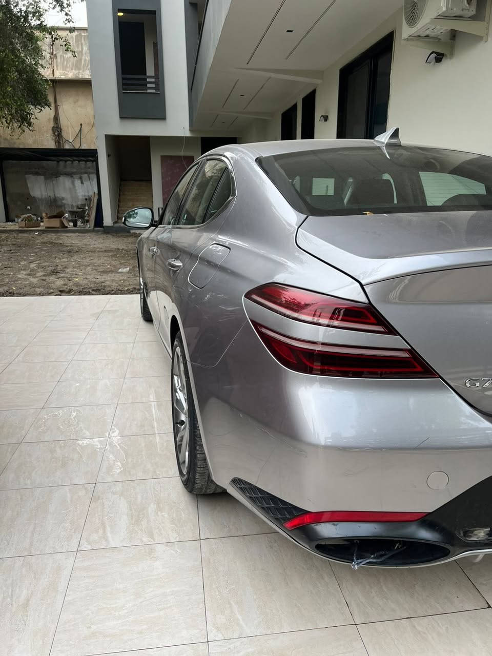 السلام عليكم
G70 فول ماعدا  فتحه
رقم بغداد 
ماشيه 52 الف ميل
صورالحادث موجوده ناشرها جاملغ صبغ  فقط
السعر 21500 $
 ***********
