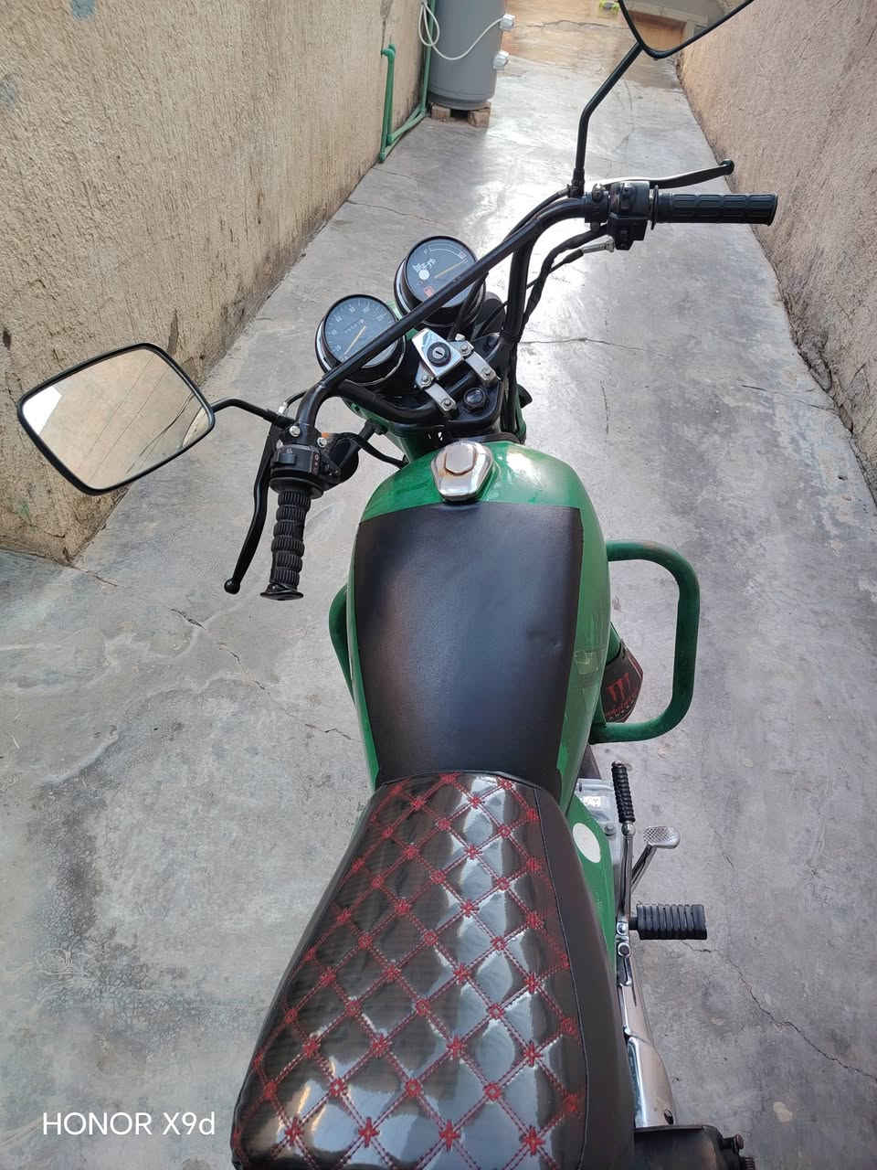 سلام عليكم
ماطور للبيع
نوع هندي نضافه فول
اي نقص مابي محرك بلادي كشره بلادي مكفول كفاله عامه محرك ناعم كله شغال مكفول
ستفسار ***********
