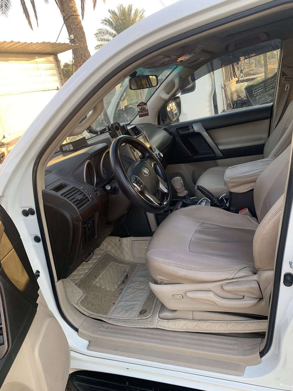 ابرادو ميديل 12 فول موصفات سيارة نضيفة ومكفوله كفاله عامه مكان السيارة بغداد الامين الثانيه للاستفسار اتصال على هذا الرقم ***********
