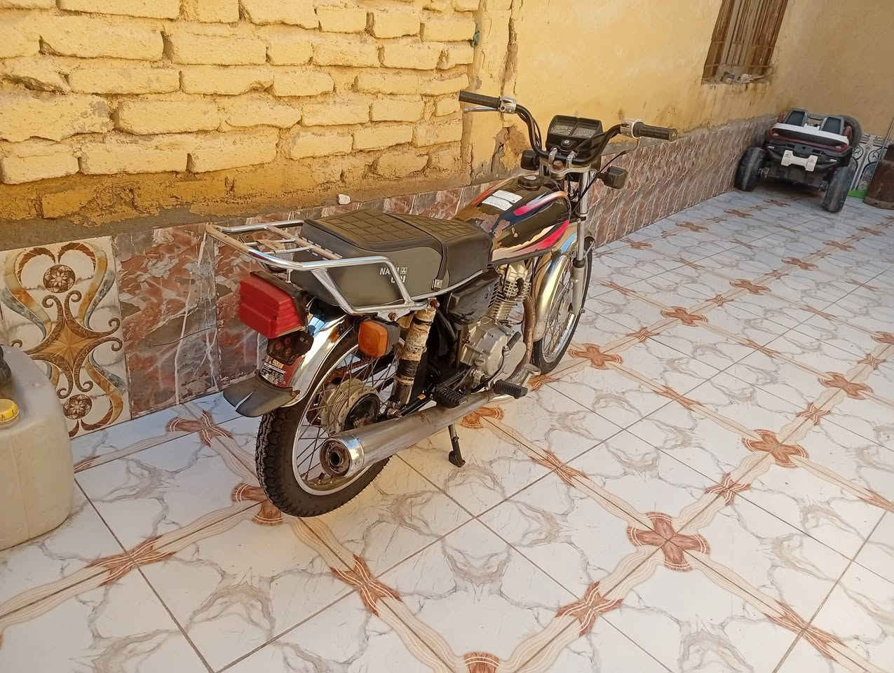 ارشا لل بيع مديل 21مفتوحه بستم اوراق كامله سعره 500وبيه مجال قليل مكاني كرمه بني سعيد 
***********
