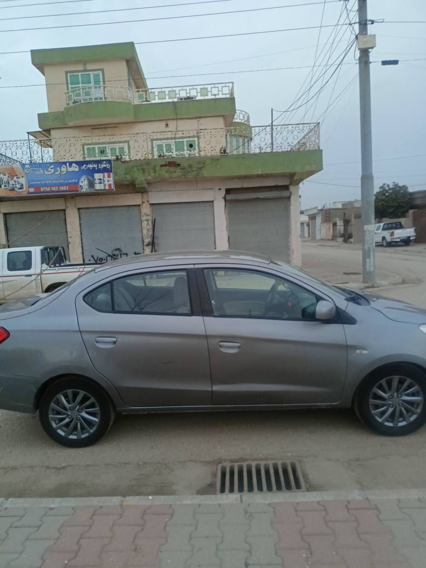 مستەربۆشی میراج 2017 G4 مواسەفات چوارجام کارەبا ودزەخلیسک وئاوینەکارەبا دوپارچە بویاخ چاملخ سەکن +درگای سەکن بەبێ ناوگردن بەبێ ئیرباگ پیشودوای کەپسەوپارچە گۆڕاوی نیە بەشەرتی فەحس سەنەوی بەسەرچوە بەناوی خۆمانەسعری 77معملە
***********
*********** شمشمل, السليمانية
