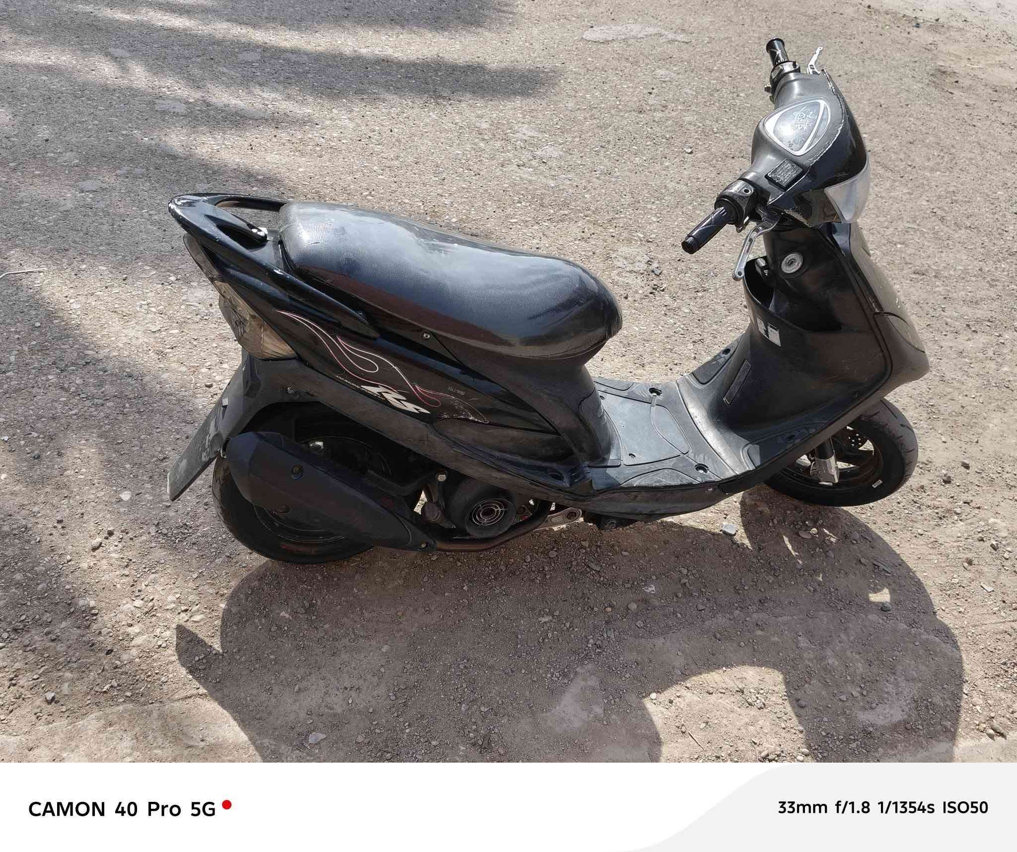 سلام عليكم ماكس رمبه صار ٣  اشهر من نازله الدراجه بلاديه مزوده دبلات +فج بريك امامي وخلفي+  يدات +شيال + لايت زنون عالي ناصي + دمام دراجه مكفوله كفاله عامه مكان خان بني سعد السعر 600 وبيه مجال قليل *********** بيه وتساب
