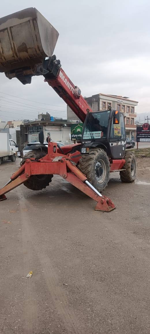 شۆفڵی مانیتۆ
مۆدیل ٢٠٠٦ 

١٧ مەتر 

***********

***********
