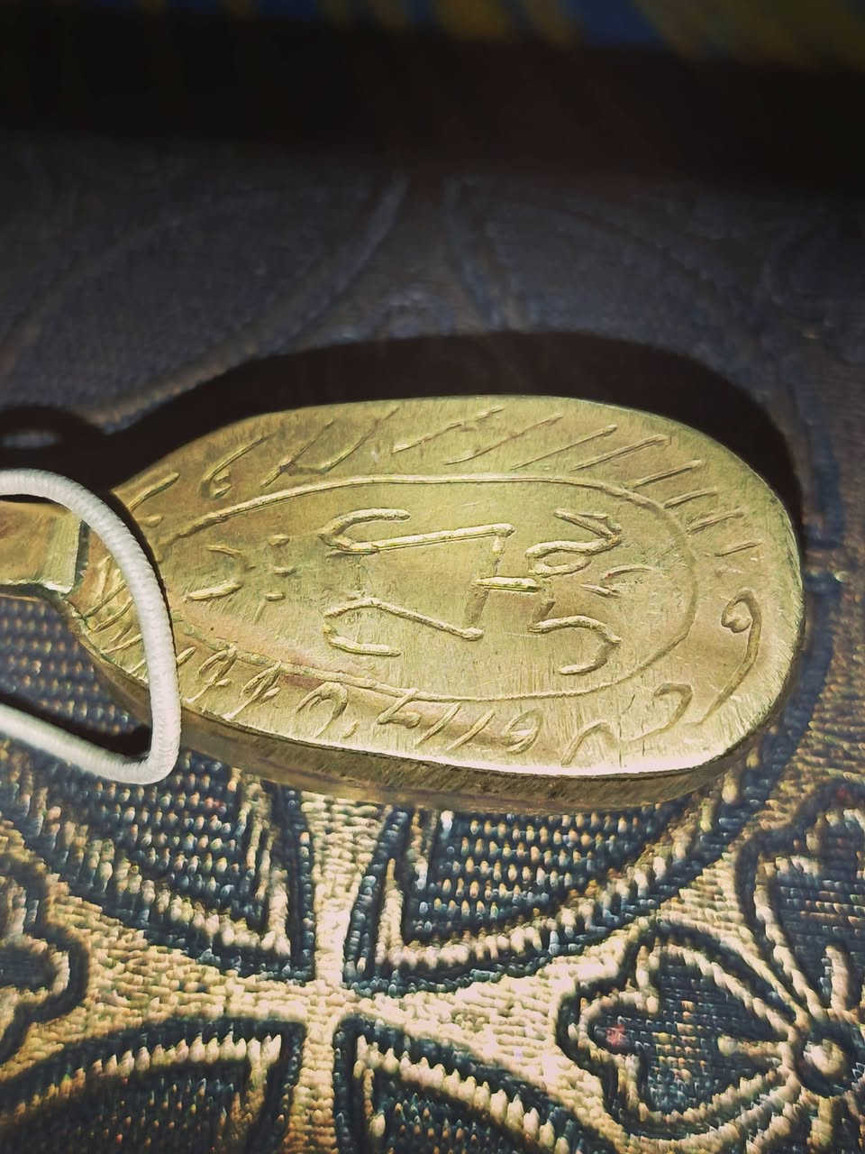 حجر سلطاني مطلسم للمحبة والعطف وجلب وتهيج للبيع


**إذا كنت صاحب هذا الإعلان وتريد حذفه لأي سبب، رجاءا أرسل رسالة إلى الدعم الفني**