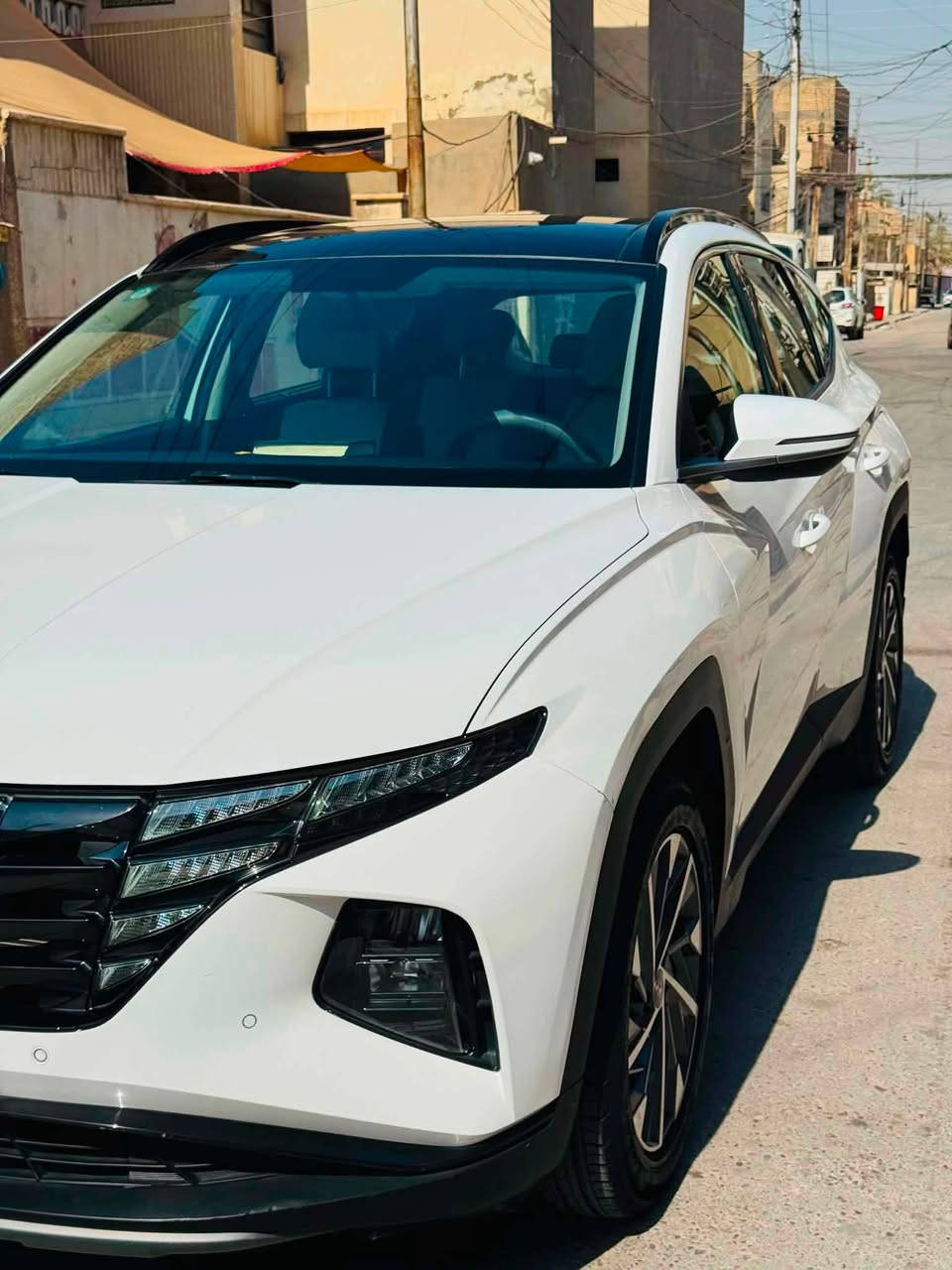 السلام عليكم توكسان 2023 خليجيه ماشيه 46 كم بصمه بنوراما كشنات جلد تدفئه تبريد ب كشن حساس امامي خلفي مكفوله من البارد والصبغ والضربه عدا كم رصعه خفيفه السعر 205 وبيها مجال العنوان بغداد الامين تلفون ***********
