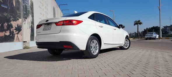 السلام عليكم شلونكم شباب عندي فورد ESCORT  اسكورد موديل 2020 خليجي وكاله شركه المنصور ماشيه 50 الف كيلو وقابله للزياده مكفوله من الصبغ فقط بيها بارد قليل جداً 
  ✅ويل كب
✅تحكم استيرن جهتين
✅كامرا وشاشه
✅ اطفاء ذاتي
✅ اشاير مري
✅ محرك 1500  3 سلندر
✅ لد امامي
✅ حساس خلفي وحساس اطارات
السياره نظيفه جداً ومال بيت وبأسمي السعر 110 ورقه وبيها مجال للطيبين
للاستفسار الاتصال بالرقم *********** موقع السياره بغداد الغزاليه مع جزيل الشكر لاداره الموقع والاعضاء الكرام بغداد
