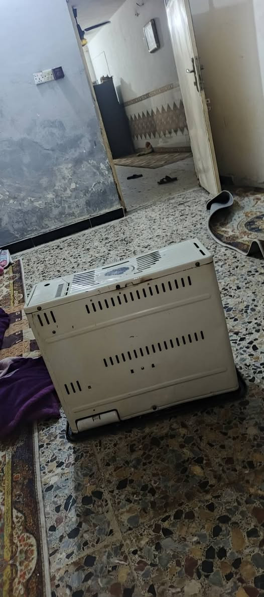 سلام عليكم صوبة مسعملة مال بالة  نضيفة اخت الجديدة  السعر 40 وبيهة مجال  ***********
