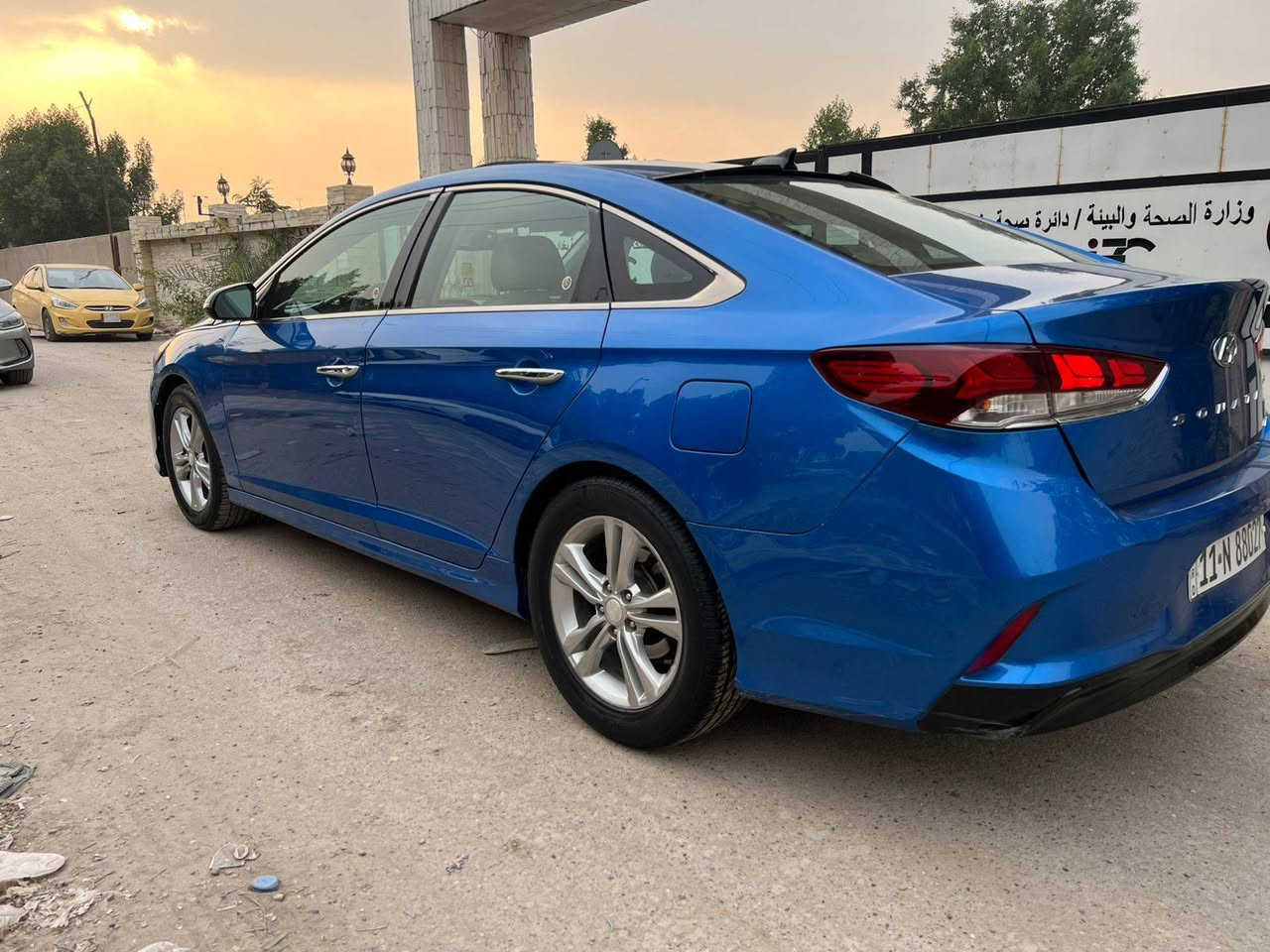 سلام عليكم سوناتا ٢٠١٨ وارد امريكي حادثها من امريكا بس لايتات لاماميه سرقه فقط هنا بل عراق صارت بيها طخات بسيطه انصبغن عله كدهن سياره حلوه وجاهزهه
سياره بدون ايرباك
مكينه وكير وحداديه وتبريد كفاله 
فول مواصفات  Vip
فتحه + بصمه + بصمه ابواب + داخل جلد رصاصي + كشنات لاماميه كهرباء + كشنات لاماميه تدفئه وتبريد + رادار جوانب + كشن خزن ممري + مري قلاب مع رجوع + رادار امامي + ثلاث اظمه قياده + فول تحكمات + شاشه جبيره + كامره دواره + تبريد قطعتين +وباقي لمواصفات لمعرفه 
مكينه ٢٤٠٠ شرط كفاله مملعوب بيها ابد 
سعر ١٢٣
مكان السياره الكراده 
للستفسار
***********
