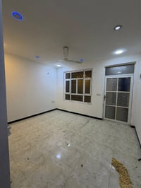 🏡 بيت للإيجار في زيونة / 716 🔹 يحتوي على: ✅ 3 غرف نوم ✅ صالة واسعة ✅ م...