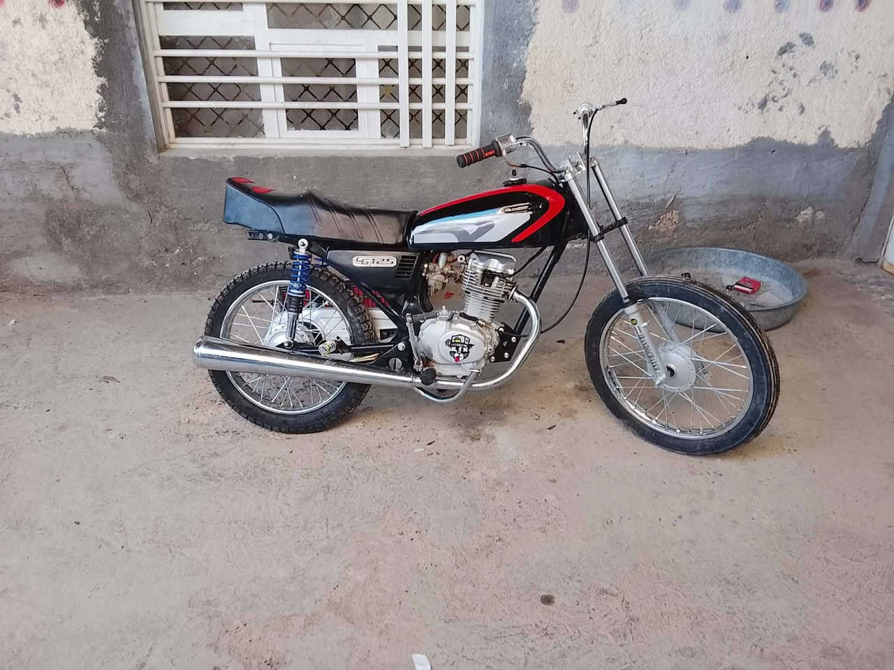 للبيع تعميره كامله بدون شاصي شراي يجي خاص بي خير ويدلل


**إذا كنت صاحب هذا الإعلان وتريد حذفه لأي سبب، رجاءا أرسل رسالة إلى الدعم الفني**