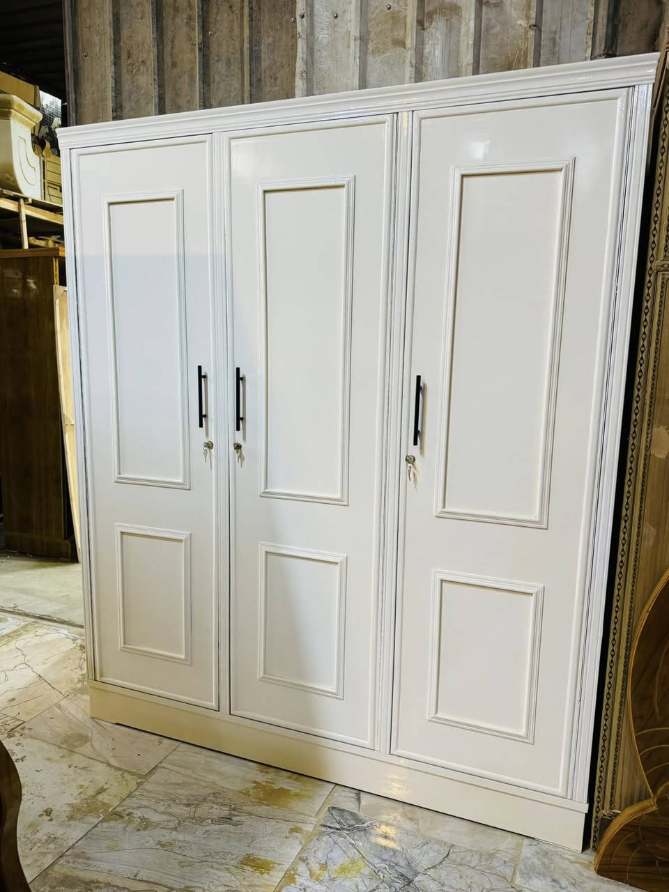 مرحبا 
متوفر لدي نجاره القريشي 
ابو 2  ب 185
ابو 3  ب 260
ابو 4 ب 350
ابو 5 ب 425
متوفر في جميع اللوان 
ابيض صاجي  رصاصي  اوفايت
لعنوان كربلاء شارع الحر 
مقابل عداديت الصناعه 
حازم القريشي 
انسب السعار 
و متوفر نقل و شد مجاني


**إذا كنت صاحب هذا الإعلان وتريد حذفه لأي سبب، رجاءا أرسل رسالة إلى الدعم الفني**