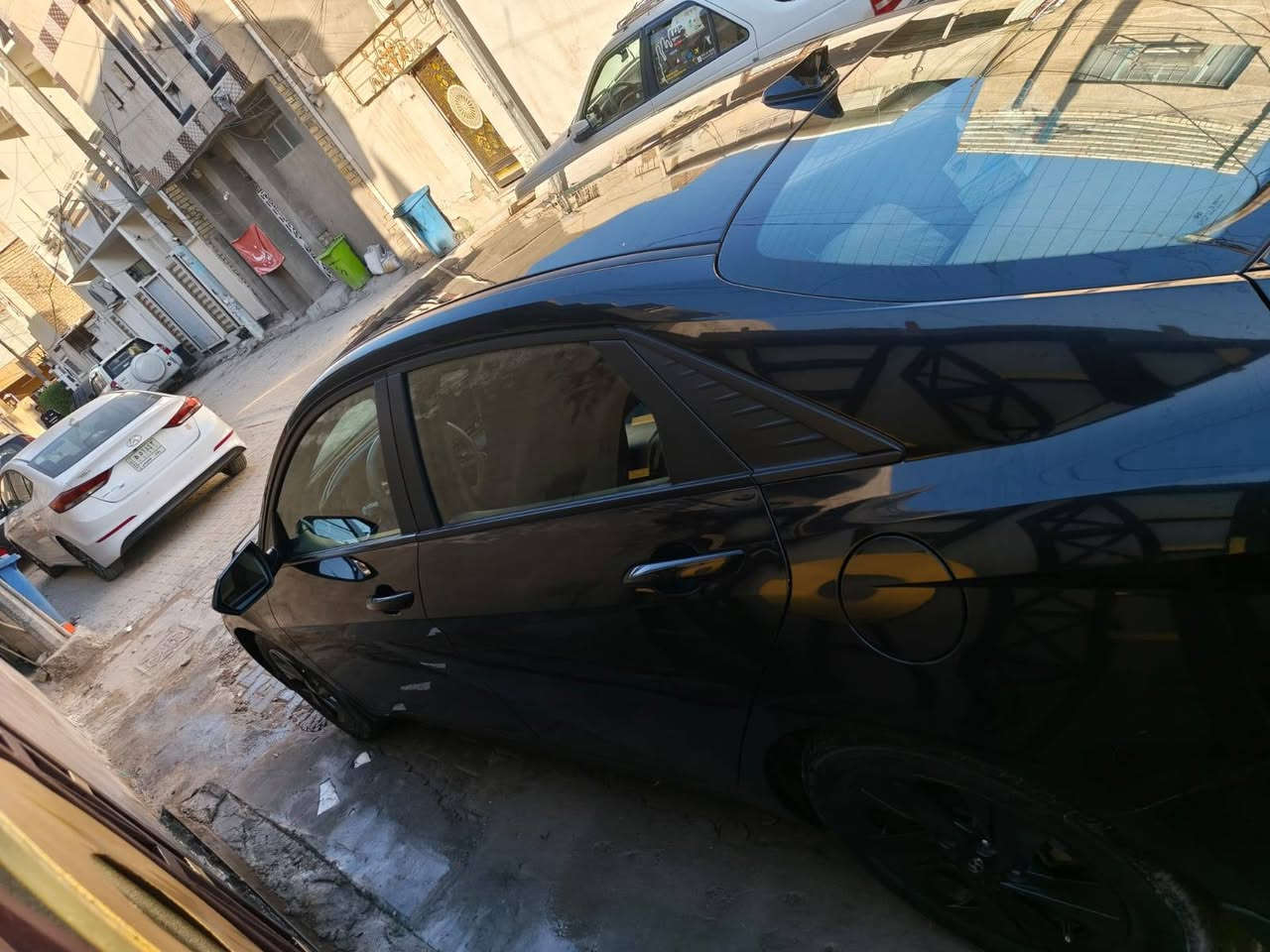 السلام عليكم سياره النترا امريكي موديل 23 محرك 2000 دوش سياره خير من الله ماشيه 42 حادثها بنيد معمر نفسه السعر 170 وبيها مجال بسيط 
العنوان بغداد الحرية شراي اتصل ***********
