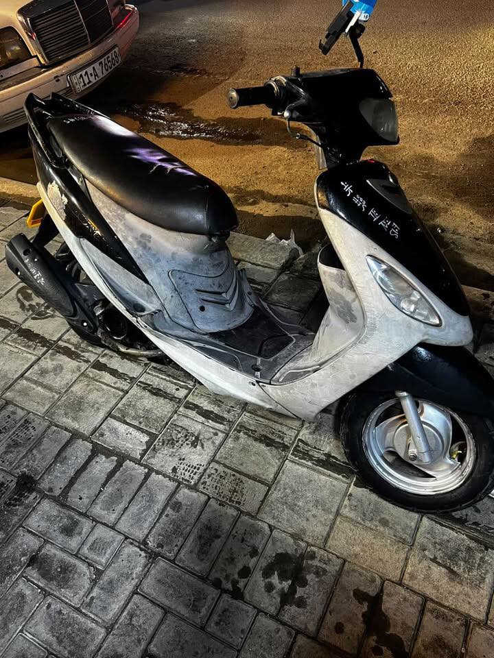 سلام عليكم اخوان دراجه ماكس منغولي كفاله عامه مختمه منطول لطول منزليها عله يدنها كهرباء كلها شغله سلف شغال اشايرًً كلها كامله حلوه دراجه مكينه بلاديه جيب فيتر وفحص مكاتبها مالتها موجوده منفيس موجود مكينها خرسها بس طالب سادس وريد بيع معتاز فلوس للمعهد عنوان شعب ابو بنوك رقم *********** سعر ٥٥٠
