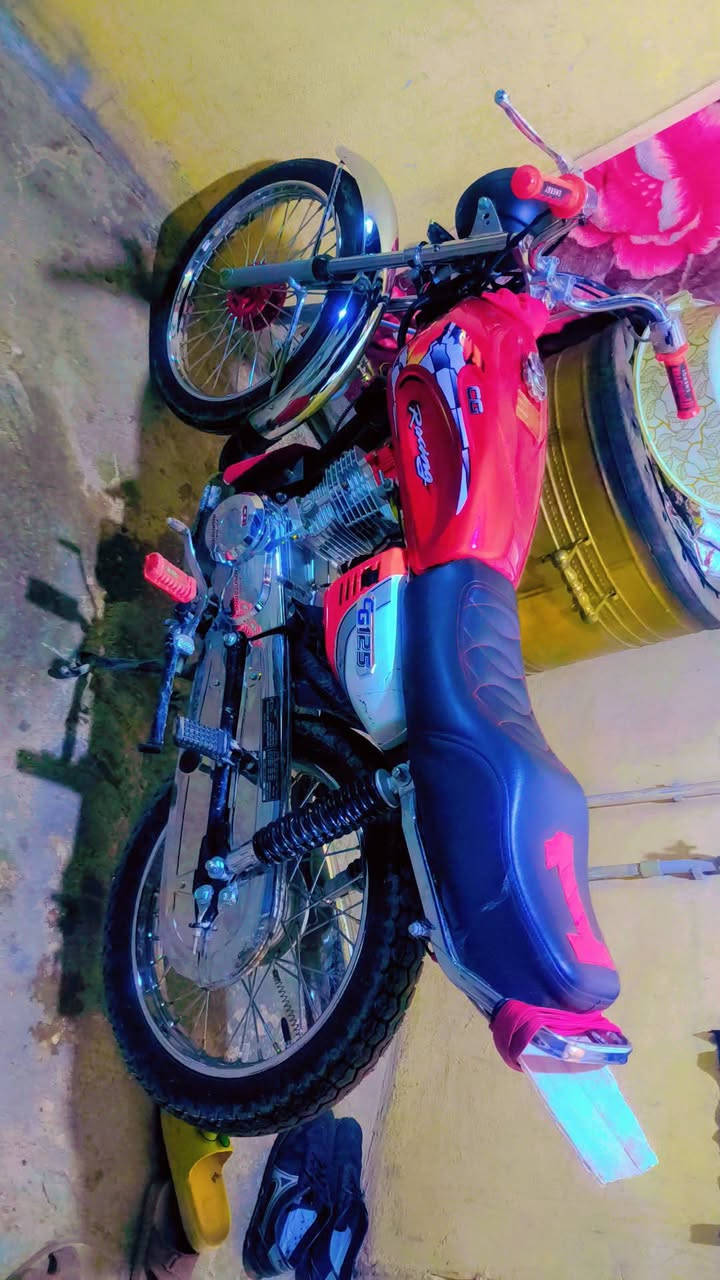 دراجه للبيع موديل 26 كهربائيات كامله صار لها شهر ونص ***********
