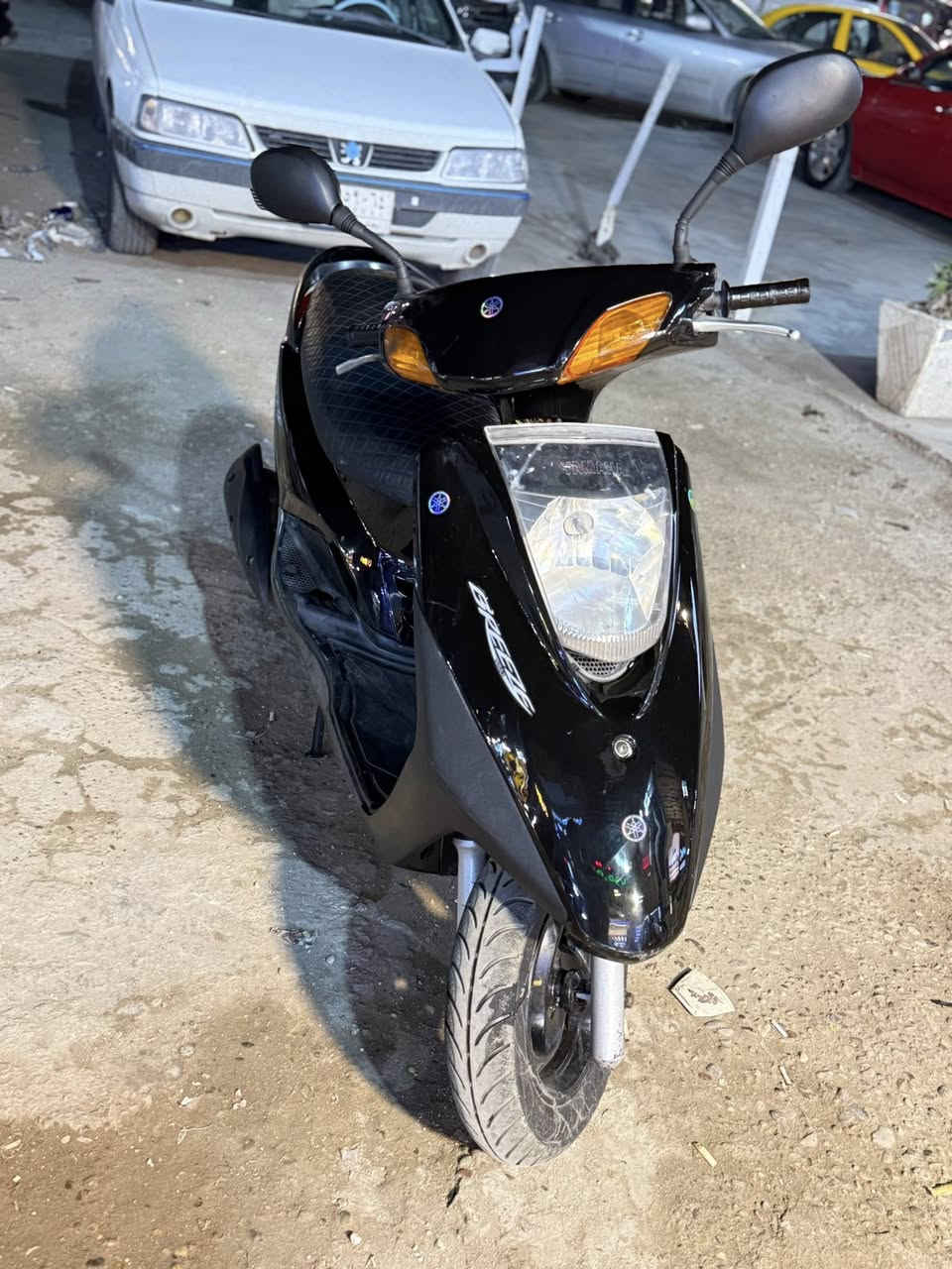 متاح بريز لايت جوة نوزل ياباني خطين مكفولة كفالة عامة مكينة خرسة ما ينسمع صوتهاكهربائياتهة شغالة كيج سرعة كيج بانزين شغال بيهة منضومة زنون اصلية +بيهة سستم مضخم صوت +مريي بلاديات 
سعرها ٧٥٠ بغداد البياع ***********اوراقها الاصلية موجودات
