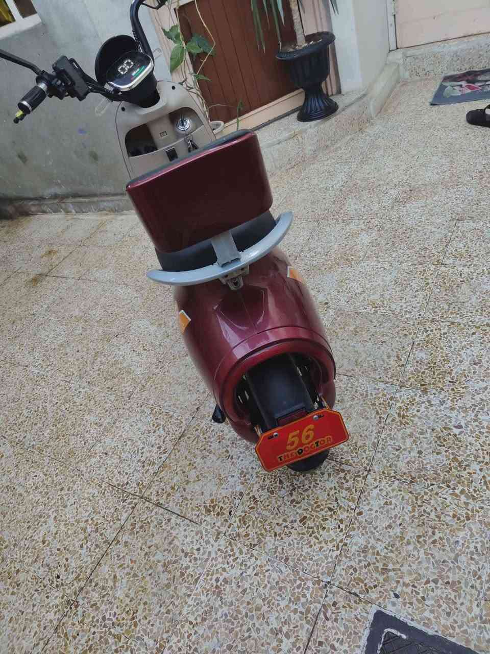 للبيع .... ماطور شحن
5 بطاريات  
 ماطور نضيف 
السعر 250
للستفسار ..*********** 
..***********
