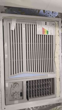 مكيف • شاريه يومين • نظيف