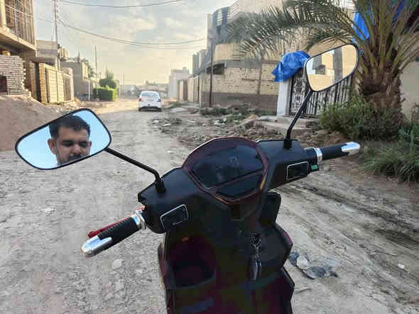 دراجة سكنس موديل ٢٠٢٥ للبيع 
رجوع للخلف 
كهربائيات فول 
شلعة ومعدل 
تاير كبير حجم ٢٠ كاملة مكملة مبيها نقص شغل وروح للتواصل *********** السعر ٧٠٠ بيها مجال
