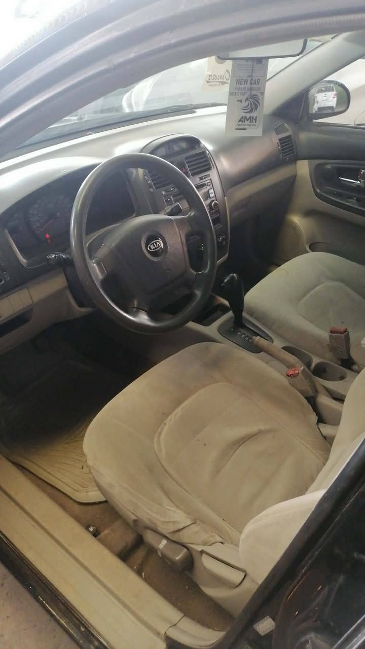 البيع سبكتره موديل 2007 رقم نينوئ صبغ جماليه بيها طخبه جملوق الخلفي محرك 20 السعر 66 ///***********
