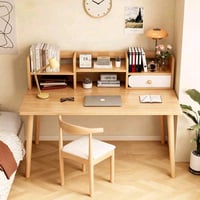 ميز مكتب خشبي عملي بتصميم أنيق وعصري. يحتوي على أرفف متعددة وجارور لتخ...