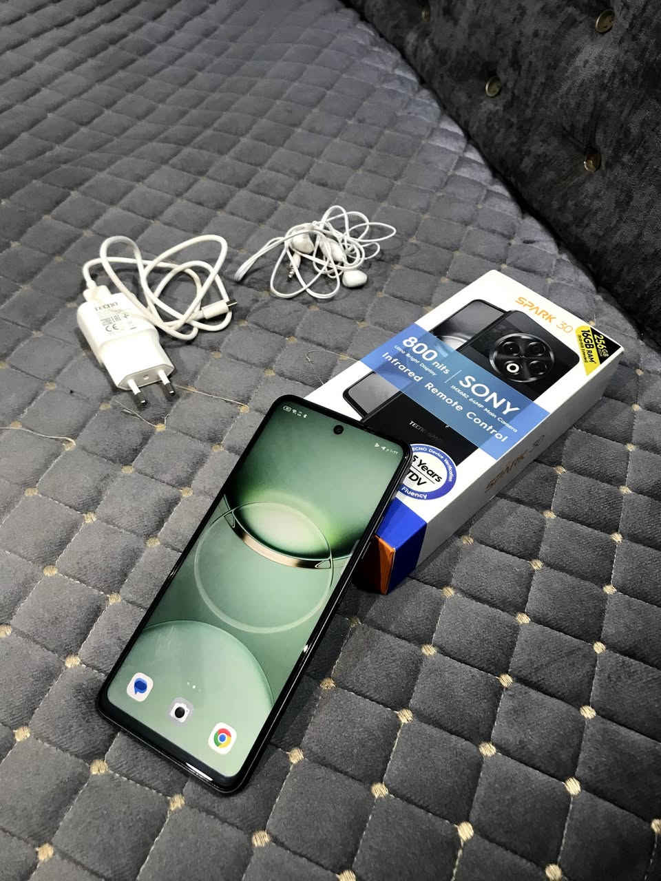 جهاز TECNO SPARK 30
جديد مستعمل 3 ايام فقط !
ذاكره 256 + 8GB + هرتز 90
ويا شاحنه + سماعه + كفر شفاف 
سعره 170 
للاستفسار ***********
