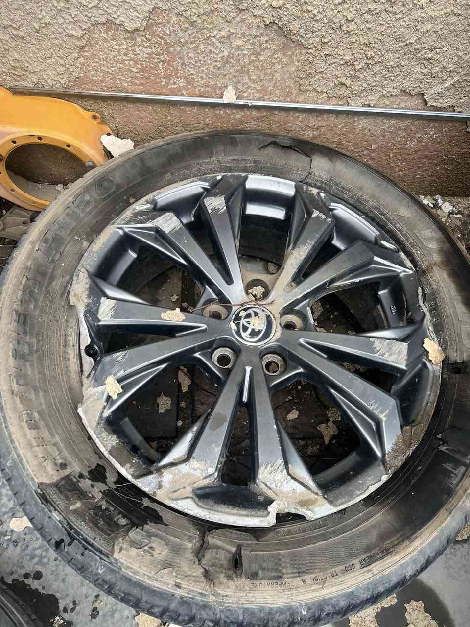 سلام عليكم ماطور مروحه راف فور 2022 شغال ع فحص السعر ١٠٠ وبي مجال ويل راف ور يحتاج تصليح الاتصال ع رقم ***********
