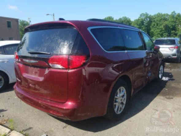 السلام عليكم للبيع كلايسلار باسفيكا موديل2021 فول عدا الفتحه رقم بغداد الدولي باسمي وارد امريكي حادثها كما موضح بالمنشور   مكان السيارة بغداد الكاظمية 
السعر 185 وبيها مجال 
***********
