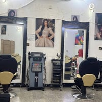 غراض حلاقه للبيع بسعر مناسب جدا موضحات بل صور الاستفسار خاص كلشي موجود...