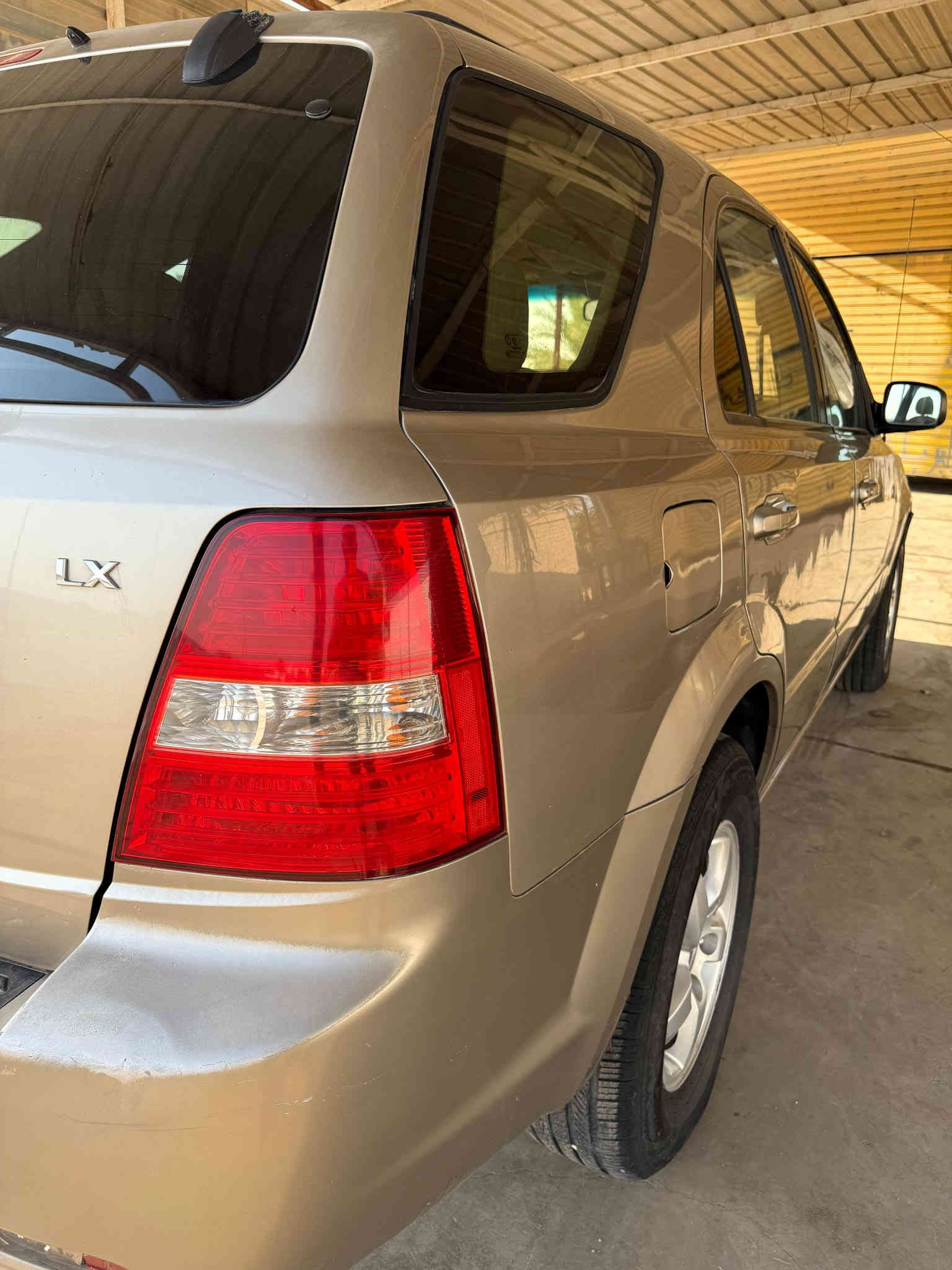 السلام عليكم 
سورنتو ٢٠٠٨ 
وارد امريكي
محرك ٣٨٠٠ 
كير بحاله جيده 
داخل جلد 
رقم سليمانيه 
بيهه جراد بالبنيد و الجاملغات الاماميه 
العنوان واسط قضاء العزيزيه 
***********
السعر ٨٠  و بيهه مجال
